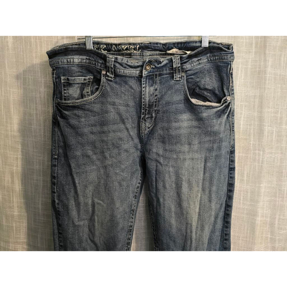Men's TK Axel Slim Boot Jeans Size 36x32 Blue Denim - Picture 3 of 9